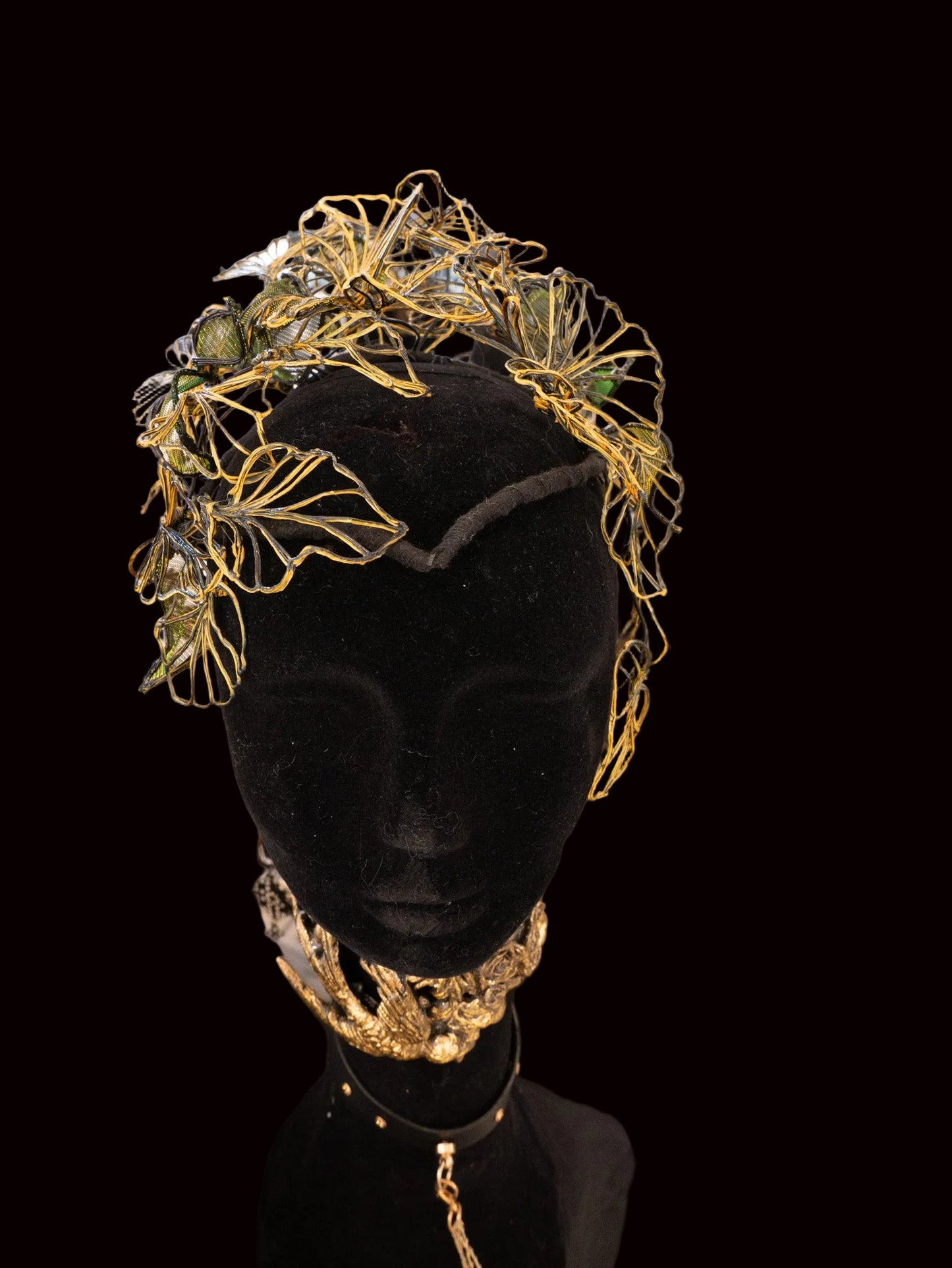 Couronne Jardin de Nuit 3D inspirée d’un jardin mystique sous la lune, pièce sculpturale et poétique
