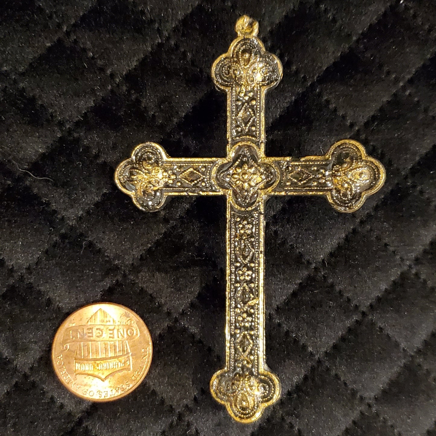 Cross brooch
